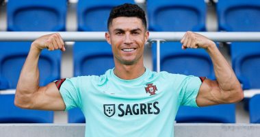 Paris Saint-Germain plan to sign Cristiano Ronaldo to join Messi