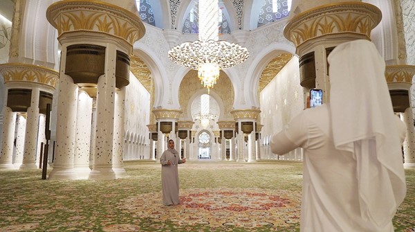 The Sheikh Saeed Grand Mosque Center emphasizes the importance of investment for youth