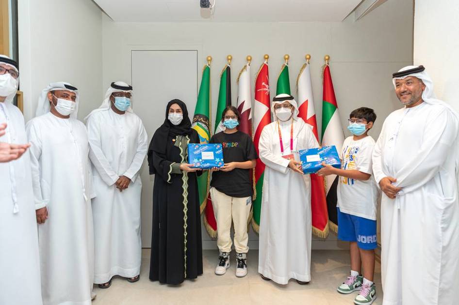 Hessa Buhomaid participates in the “Discovery of Desire” event for the first two Emirati children at the Expo