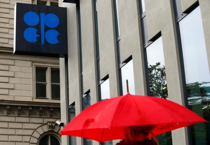 OPEC warns of plans to divest global oil stocks