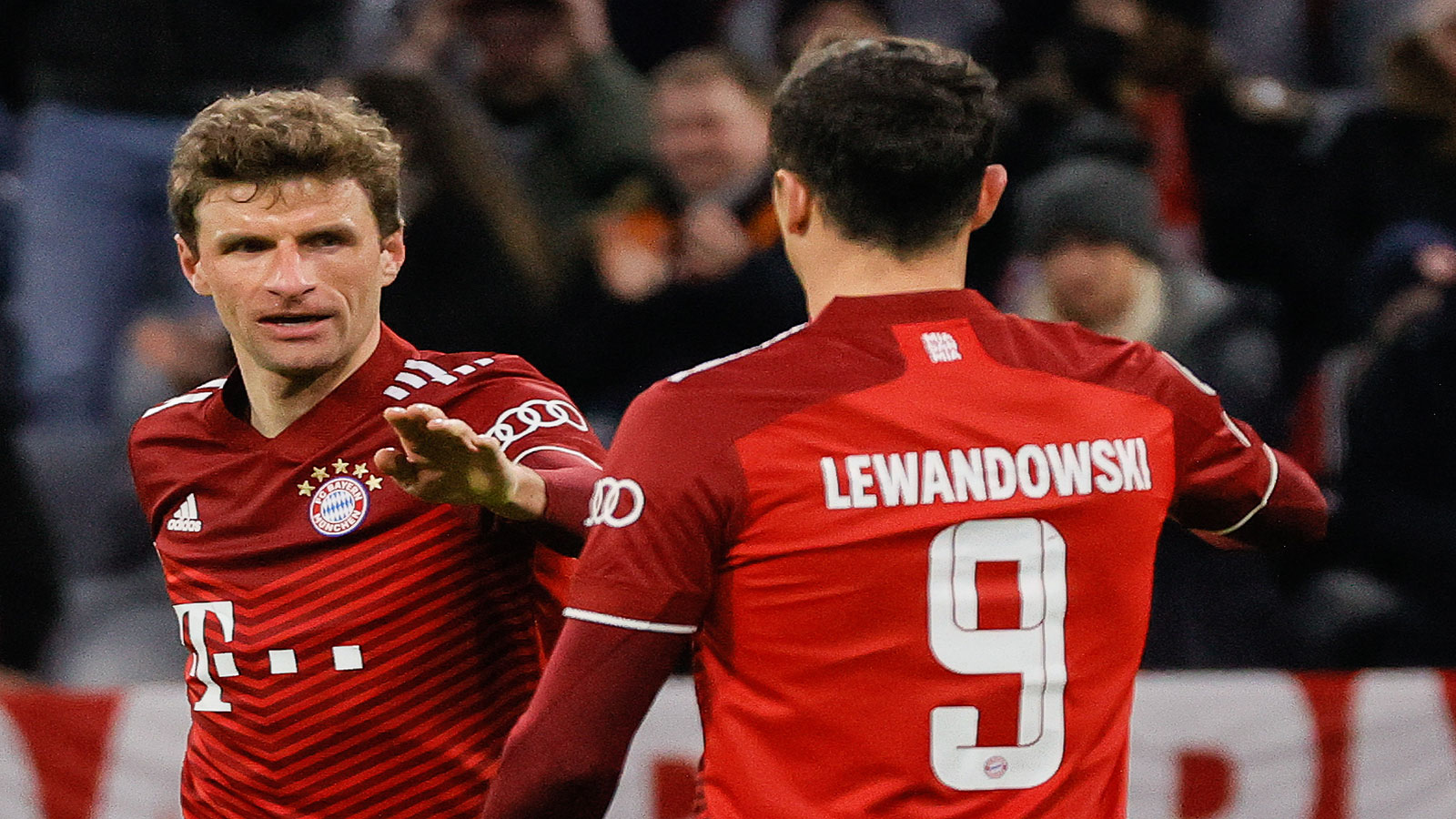 Lewandowski made Champions League history and advanced to the “Bayern” quarter-finals