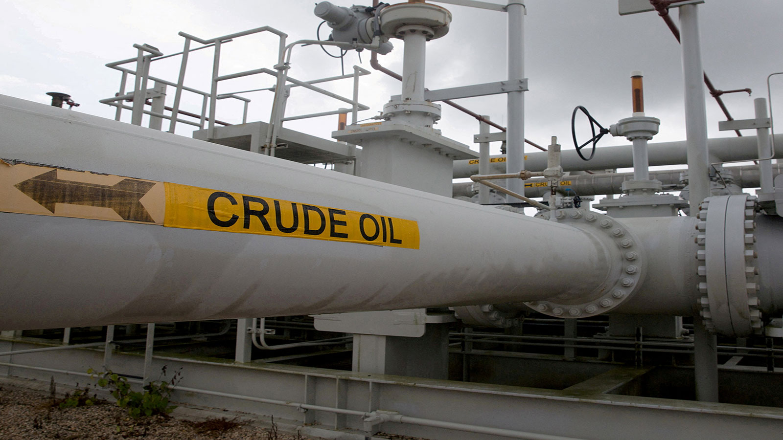 Oil prices have closed more than 3%