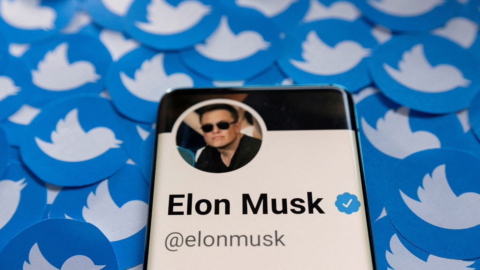 Musk is looking to finance the acquisition of Twitter