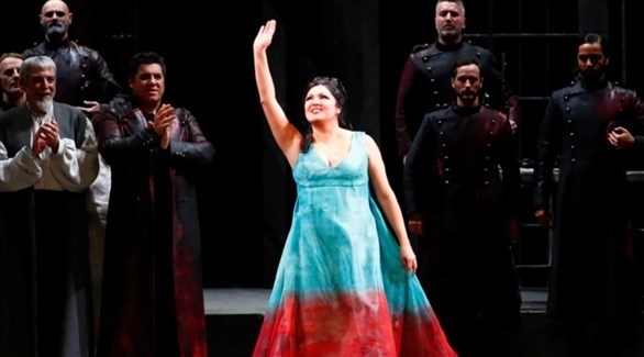 Russian soprano Anna Netrebko’s warm welcome during a controversial concert in Paris