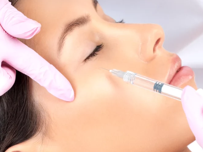 Discover the Art of Youthful Beauty: Dermal Fillers in Dubai